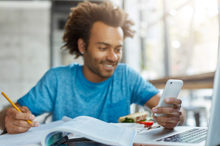 O que você precisa saber sobre aprendizagem pelo celular